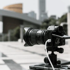 Rollei Viltrox Objektiv | AF 16 Mm | F/1.8 FE | Sony E-Mount 11 Rollei Viltrox Objektiv | AF 16 Mm | F/1.8 FE | Sony E-Mount -Rollei Verkäufe 11047 Viltrox Objektiv 16mm Sony FE Produktfoto 03