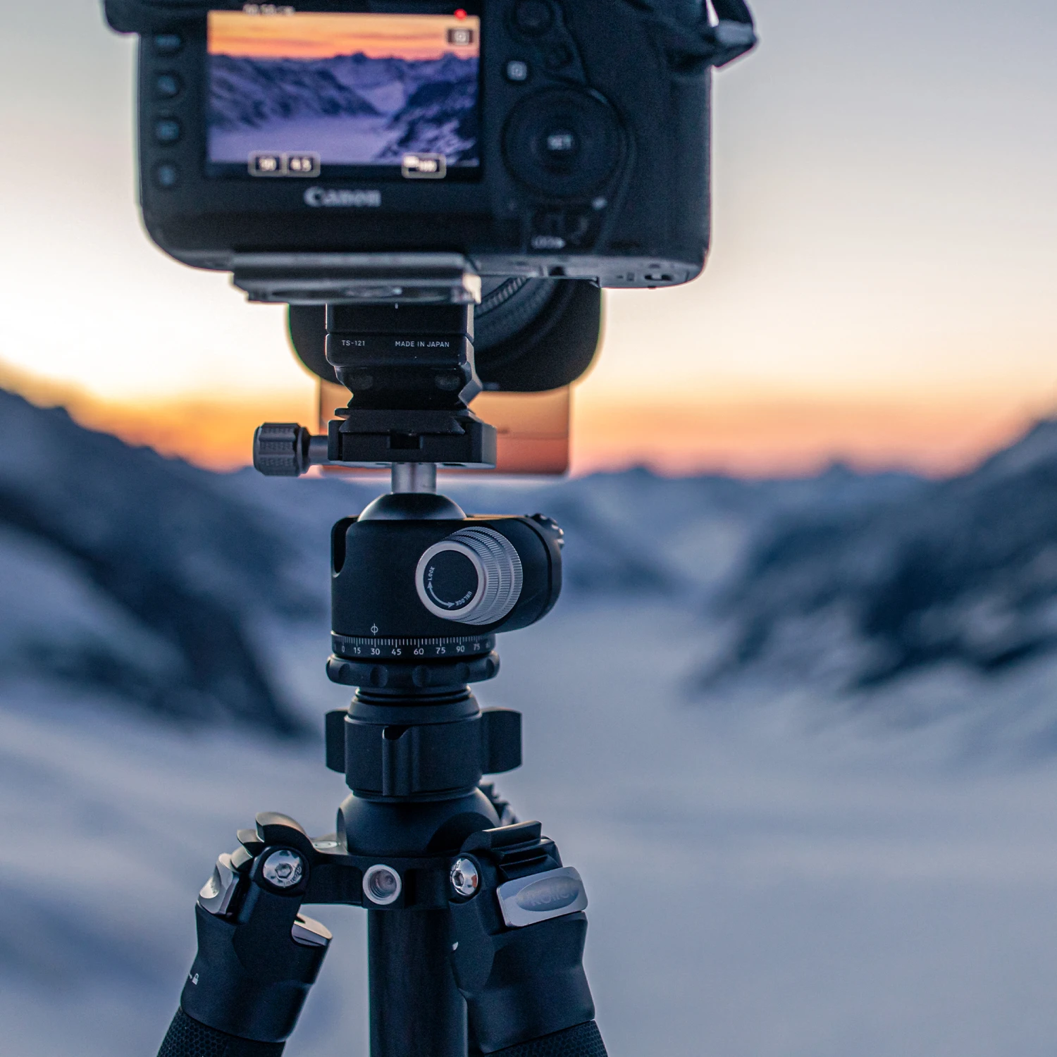 Rollei Rock Solid Beta Mark III - Carbon Stativ 5 Rollei Rock Solid Beta Mark III - Carbon Stativ – Bild 3